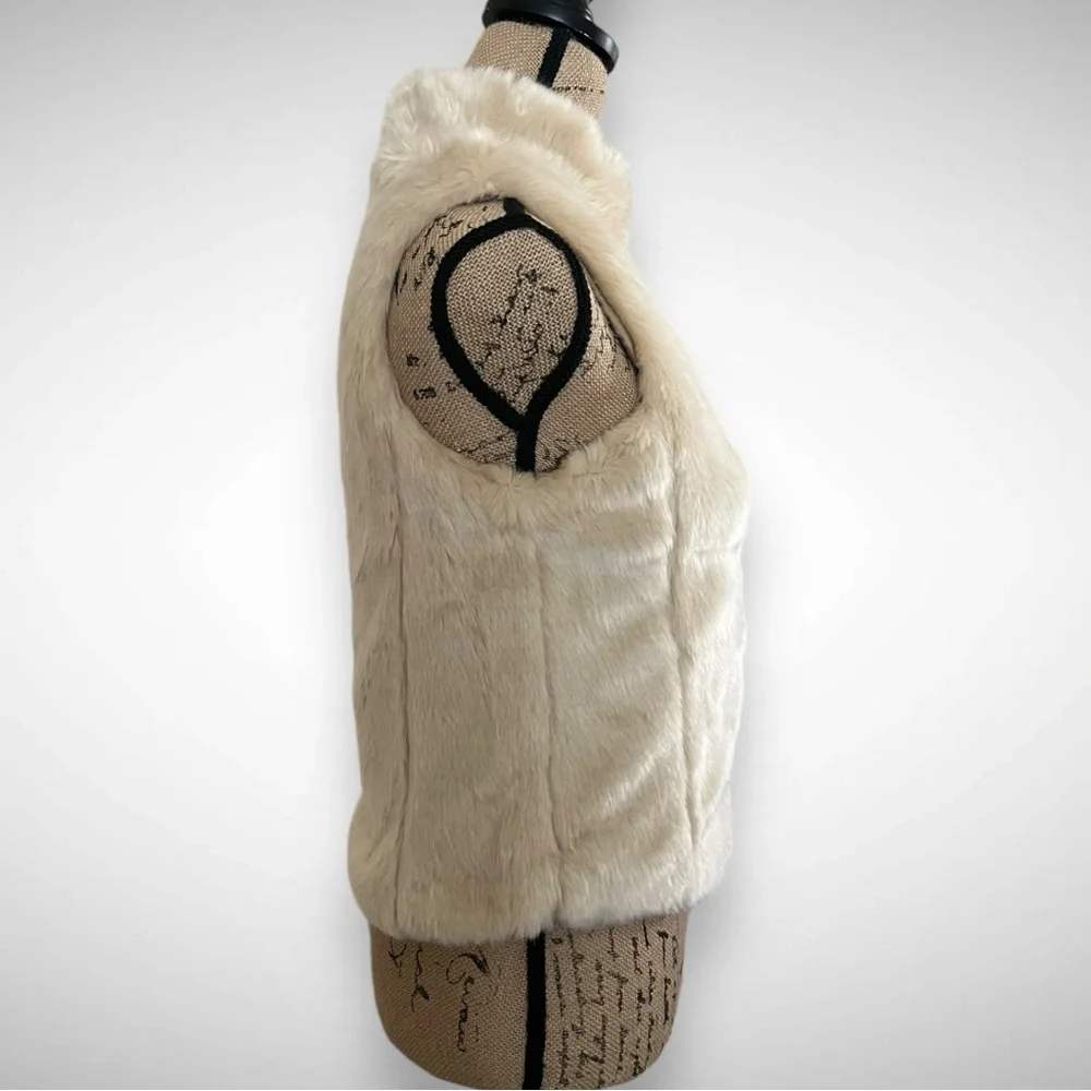 LANDS’ END Girls Faux Fur‎ Beige Full Zip Vest Medium | NWT